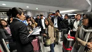 Jumătate din zborurile prevăzute în Europa luni ar putea să aibă loc