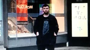 Un tânăr român susţine că este hackerul GhostShell