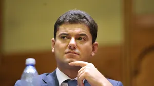 IMAGINILE ZILEI Fostul parlamentar Cristian Boureanu a înjurat şi a lovit poliţiştii de la Rutieră 