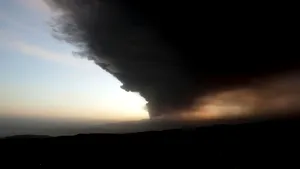 Activitatea vulcanului islandez Eyjafjöll s-a stabilizat în ultimele 12 ore