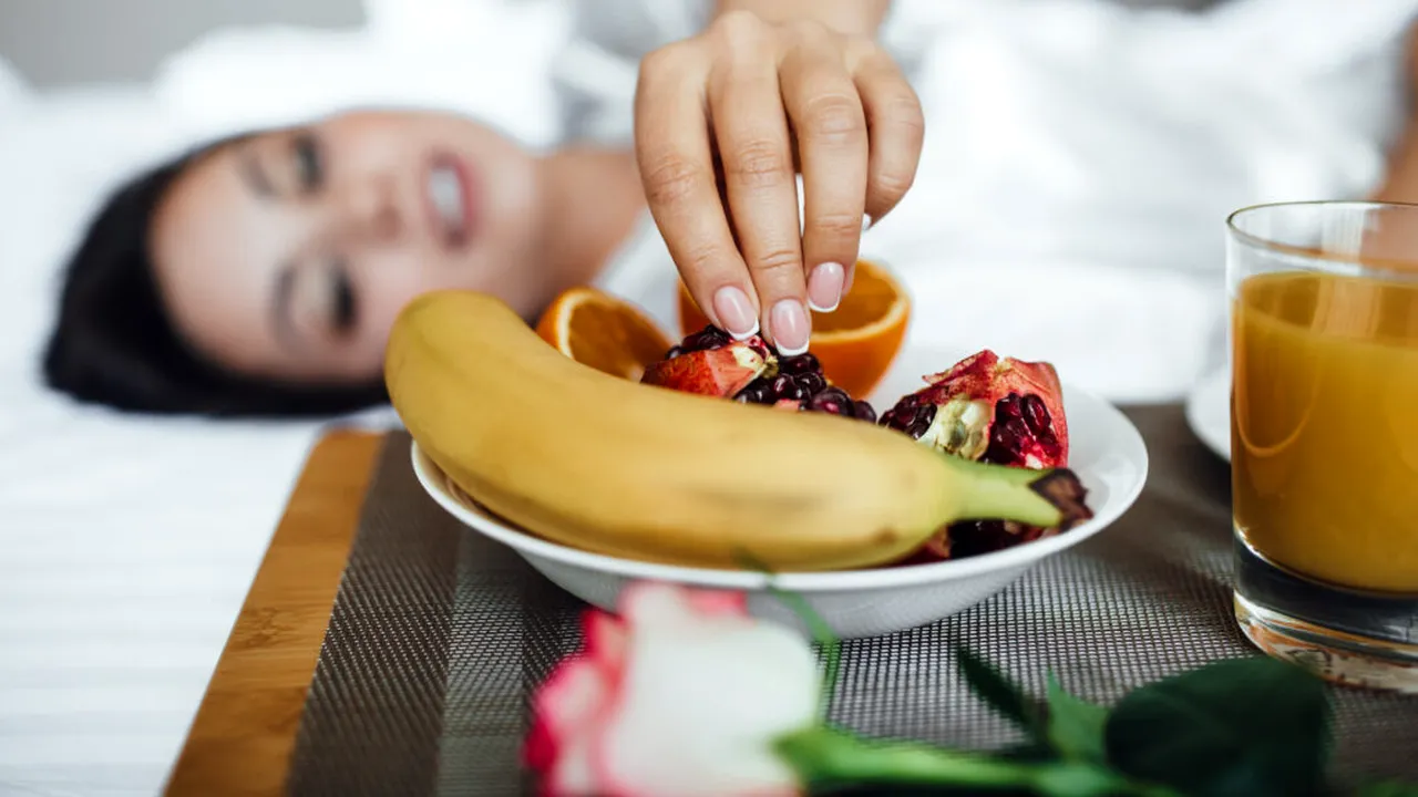 Mici schimbări cu un impact mare: Un cardiolog recomandă trei fructe pentru seară