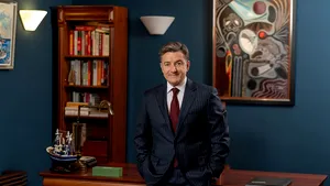 Adrem oferă o bursă de studiu pentru programul “Guvernanţa Corporativă care creează valoare”