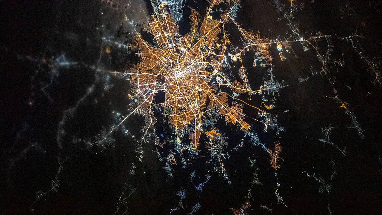 Bucureştiul văzut din spaţiu. Poza realizată de NASA s-a viralizat pe reţelele de socializare