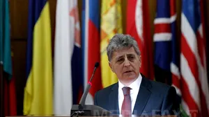 Ministrul Apărării, Mircea Duşa: Nu suntem de acord cu afirmaţia ambasadorului rus la Copenhaga. Scutul de la Deveselu este defensiv