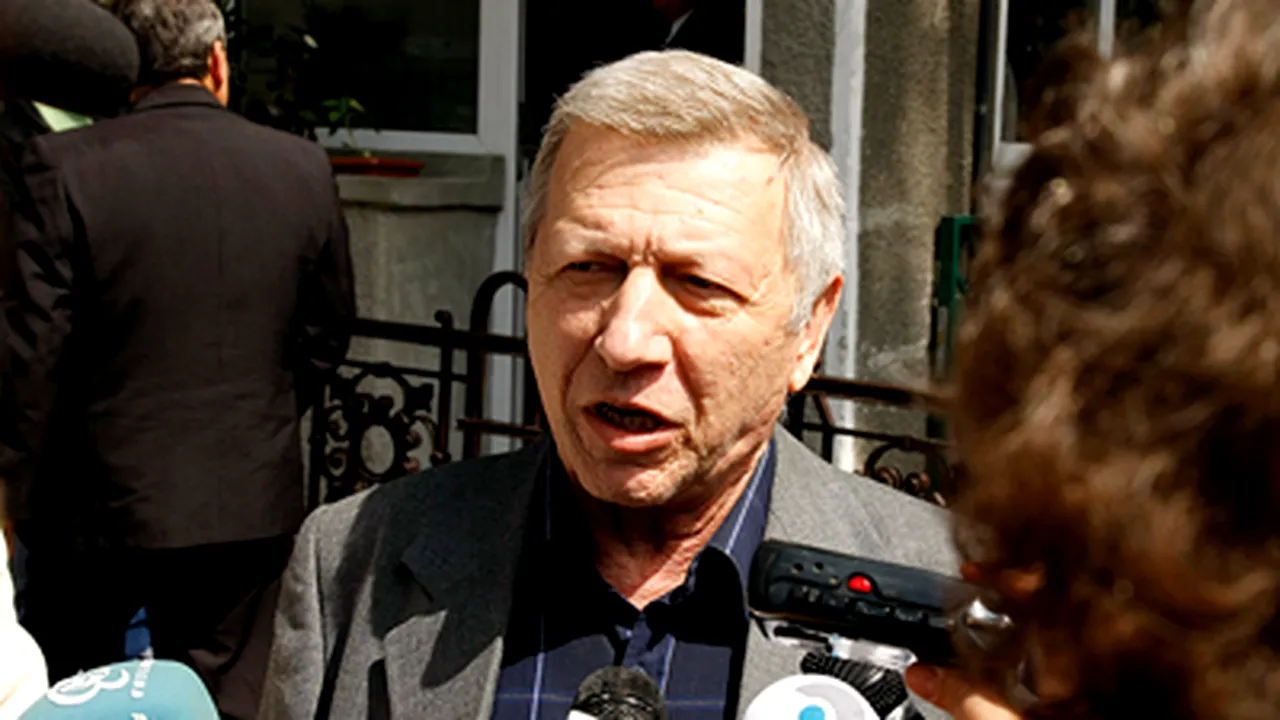 FEN cere demisia lui Andronescu din cauza ordinului privind funcţiile de conducere