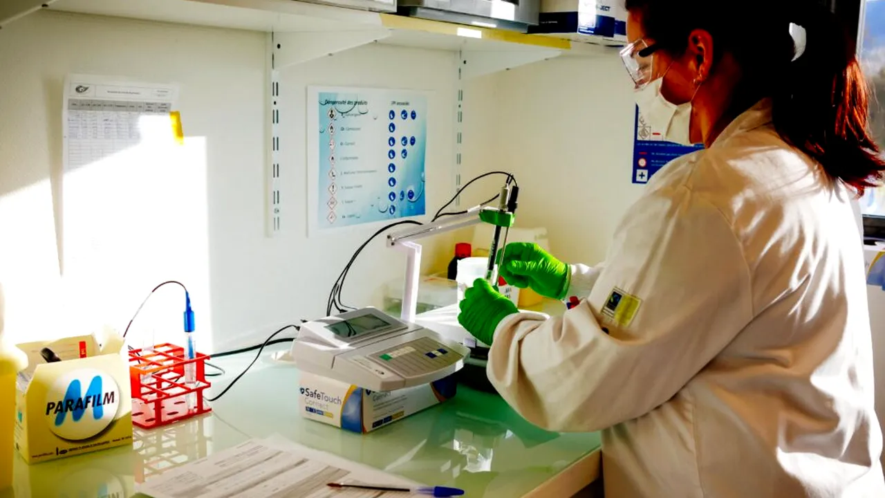 Studiu: un simplu test de sânge poate ajuta la prevenirea a mii de atacuri de cord