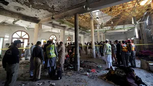 Explozie în Pakistan, la o şcoală religioasă. Şapte oameni au murit
