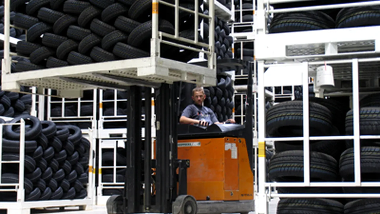 Michelin vrea să reducă personalul cu până la 3.000 de angajaţi în Franţa