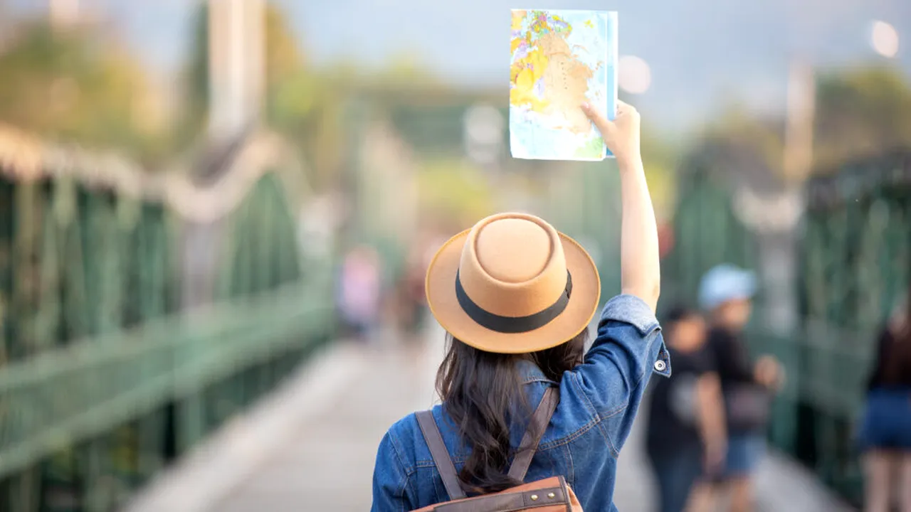 Orașele nu mai luptă pentru turiști. Noua competiție se dă pentru experiențe