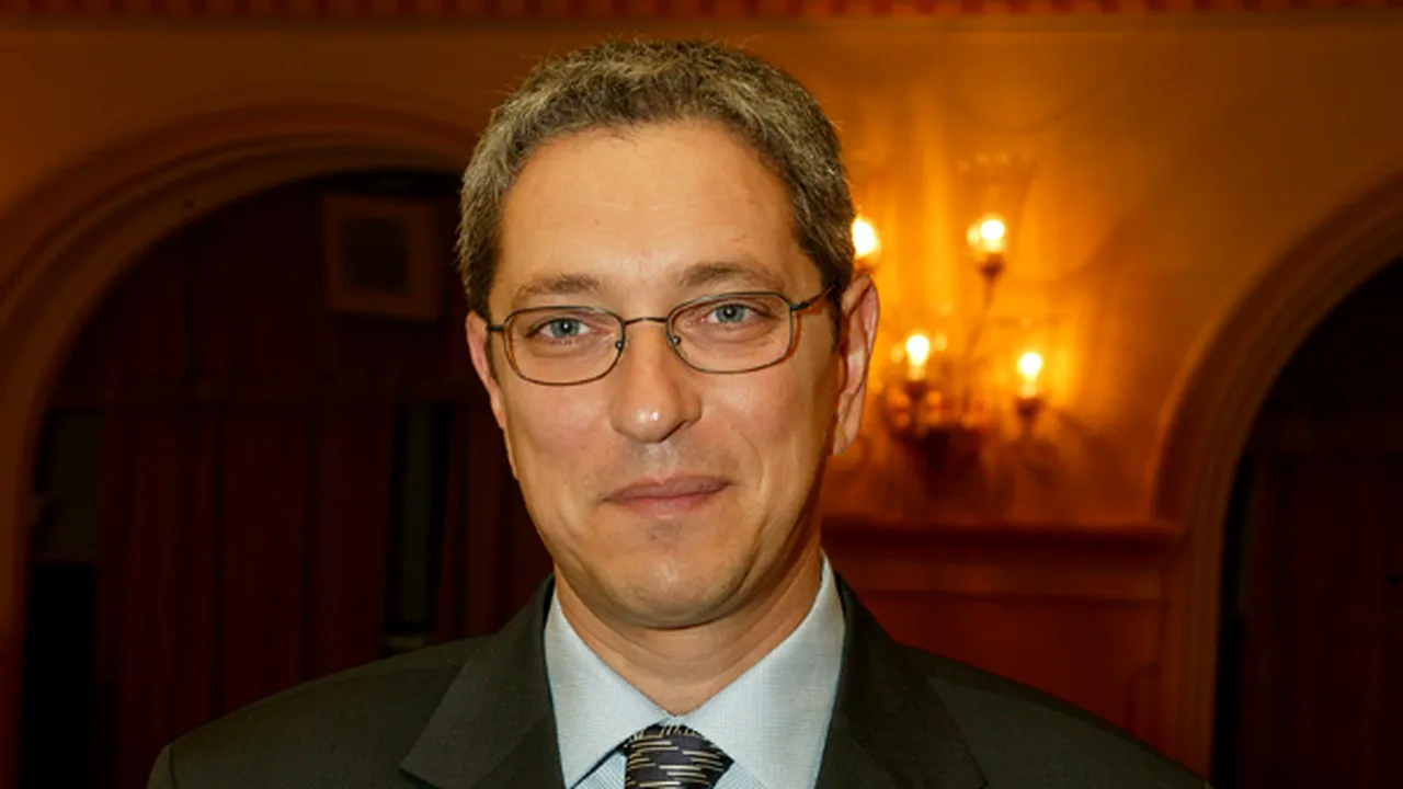 Zaharescu justifică urgenţa privind CCR: Guvernul poate simţi nevoia să modifice urgent orice crede
