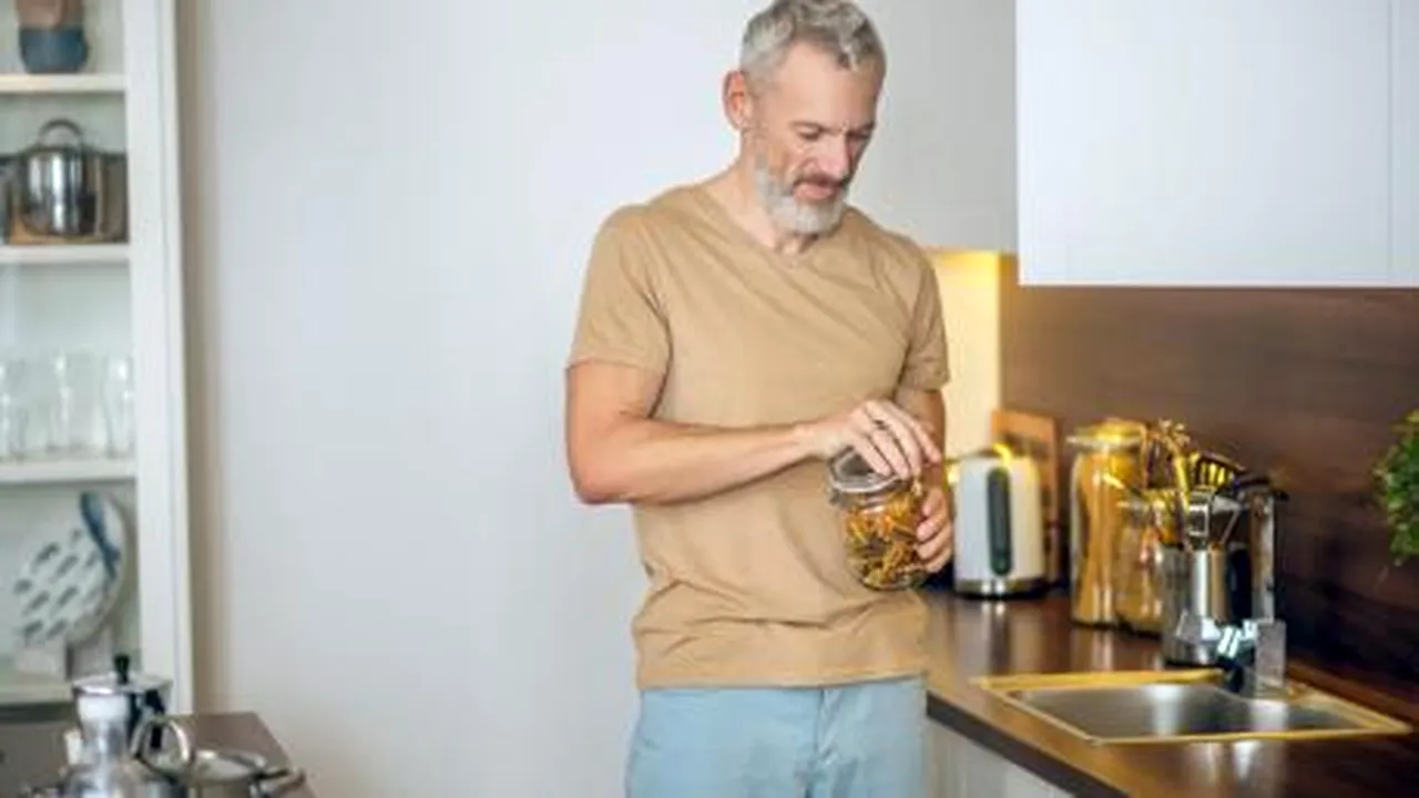 Poţi deschide borcanele fără probleme? Este un semn foarte bun, conform ştiinţei