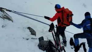 Parchetul de pe lângă Judecătoria Haţeg cere ajutorul Parchetului ICCJ să preia dosarul AVALANŞEI din Retezat şi invocă complexitatea cazului/ Parchetul General a preluat dosarul