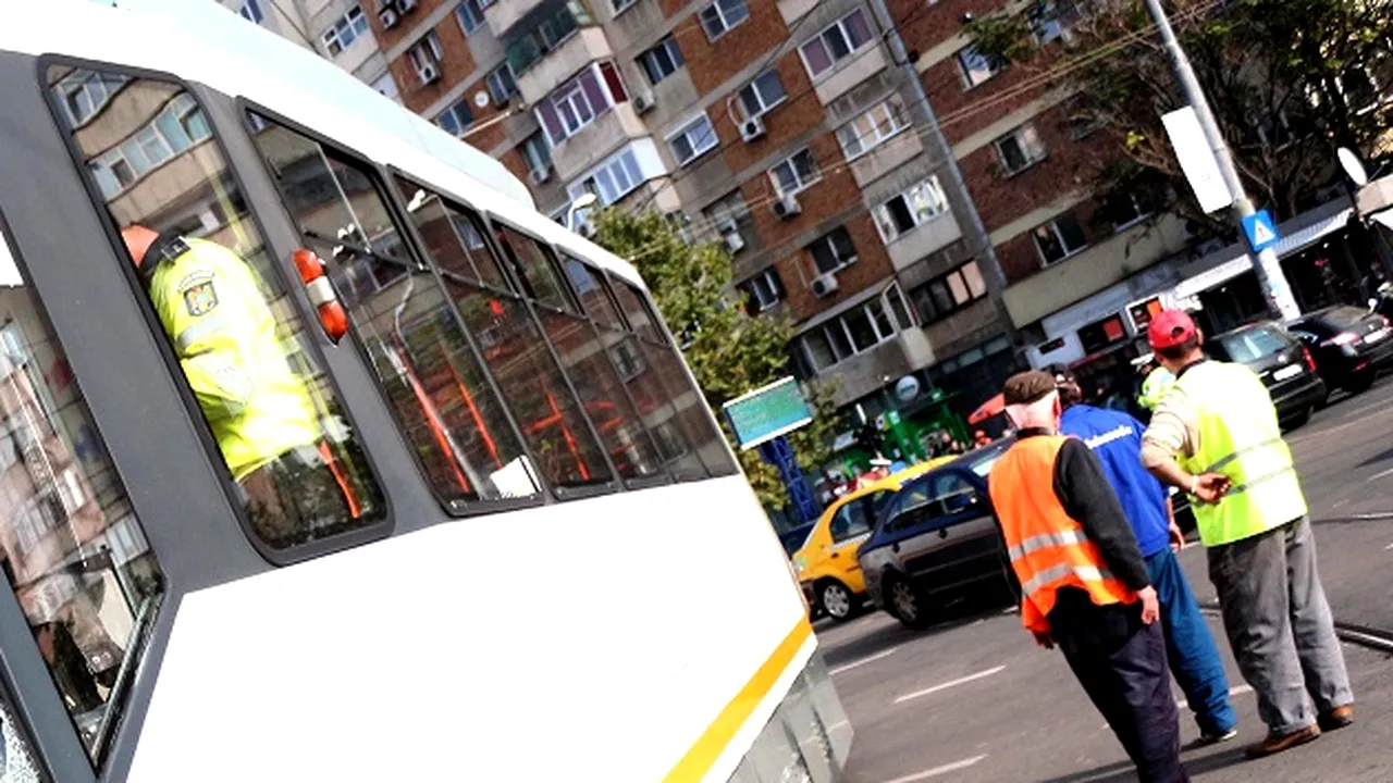 Două linii de tramvai vor avea garduri de delimitare pe mijlocul străzii