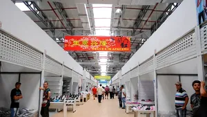 Control inopinat al Gărzii Financiare în complexul China Town, la două zile de la deschidere