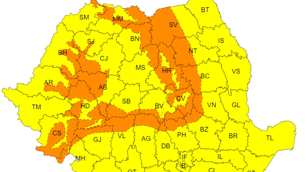 ANM. Avertizări meteo de vreme rea în toată ţara
