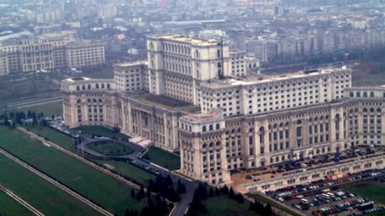 PDL Prahova a plătit peste 15.000 de lei pentru ca o mie de prahoveni să viziteze Parlamentul