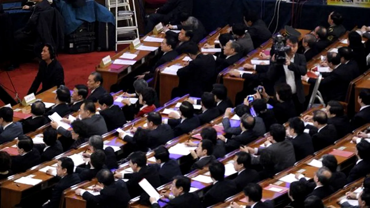 Cei mai bogaţi parlamentari chinezi îi fac pe toţi congresmenii americani să pară săraci