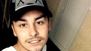 INCENDIUL din Colectiv: Un nou rănit, Vlăduţ Roberto, şi-a pierdut viaţa în Marea Britanie. El împlinea astăzi 19 ani. Numărul celor decedaţi a ajuns la 50