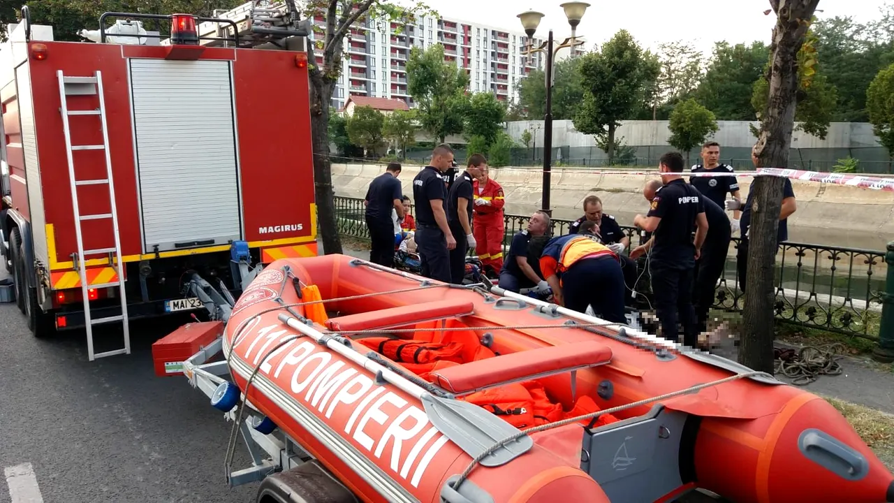 Incident MISTERIOS: Doi bărbaţi au fost scoşi în stare de inconştienţă din râul Dâmboviţa. Un al treilea a fost găsit pe mal 
