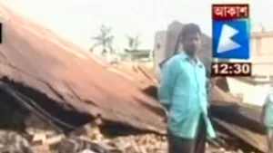 India: Peste 30 de morţi şi 50.000 de case distruse din cauza unei furtuni - VIDEO