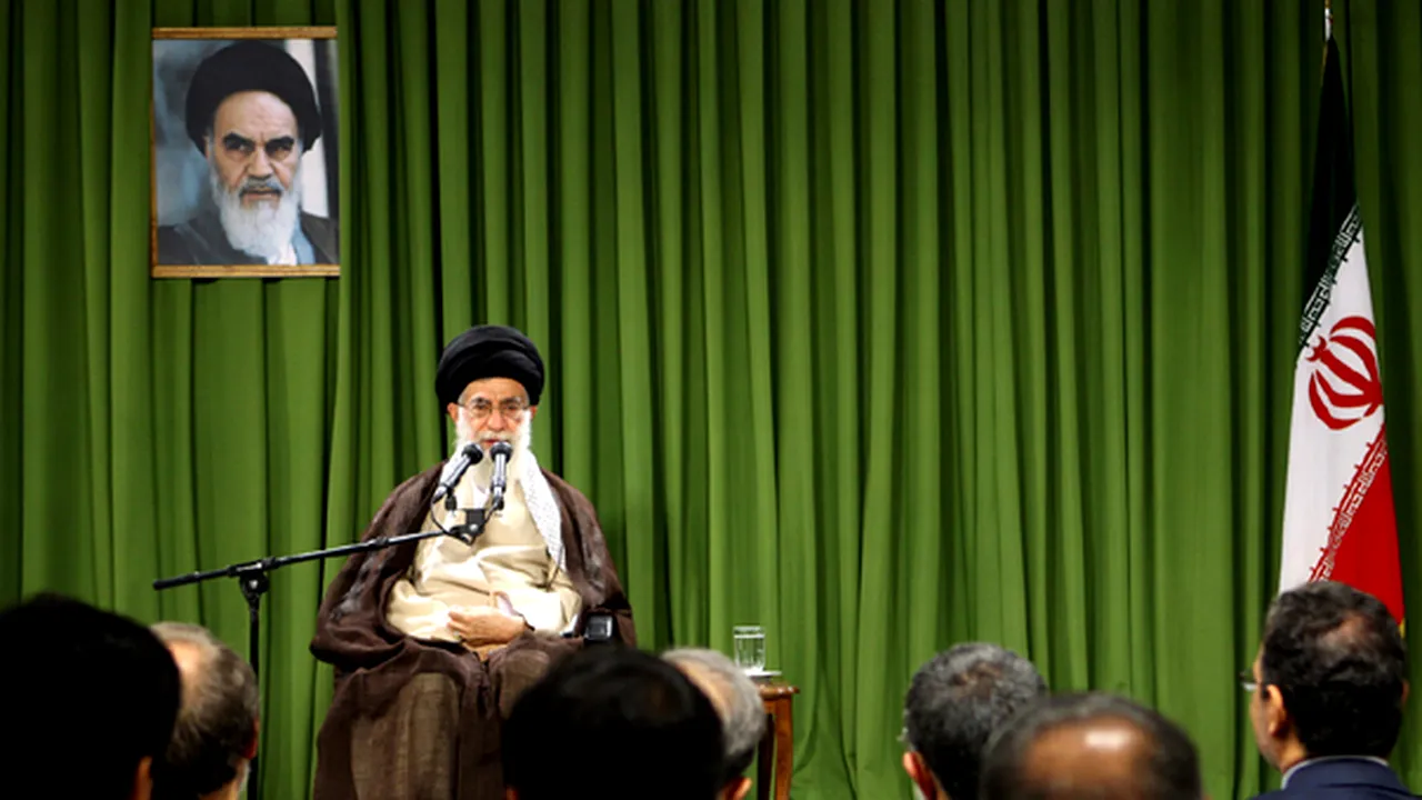 Ali Khamenei: În spatele atentatelor din Pakistan, Irak şi Iran sunt agenţi străini