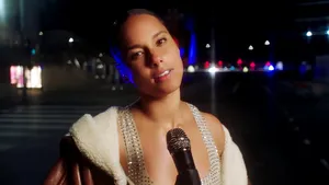 Happy b-day, Alicia Keys! Artista împlineşte 40 de ani