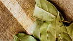 Trucul italienilor pentru o casă parfumată iarna: trei frunze de dafin
