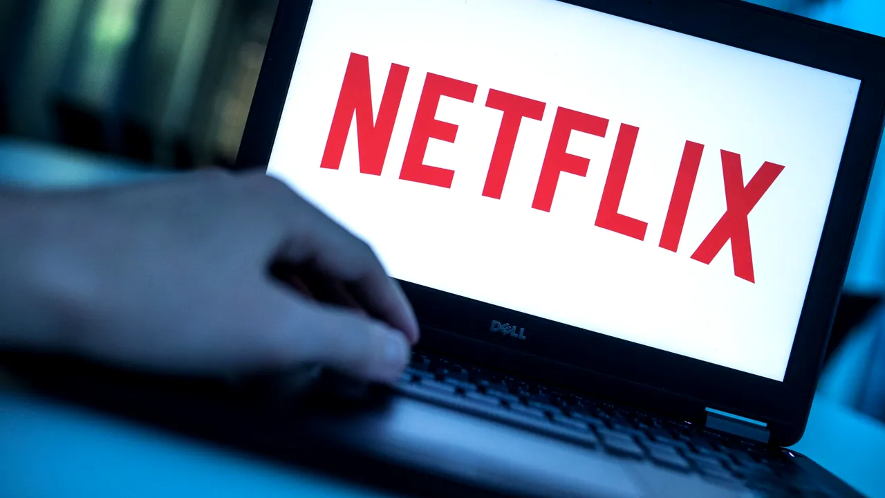 Gata cu utilizarea conturilor la comun pe Netflix. Compania şi-a actualizat termenii
