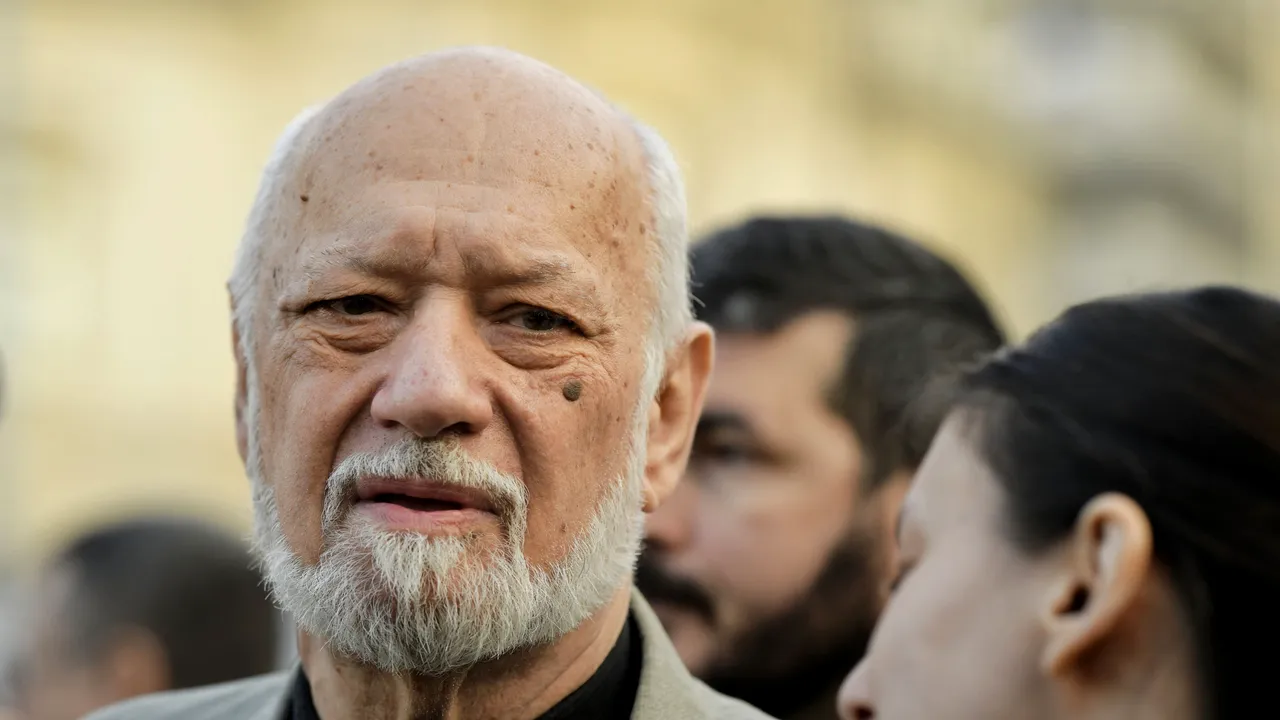 Istoricul Marius Oprea: Gelu Voican-Voiculescu, omul din umbra Securităţii