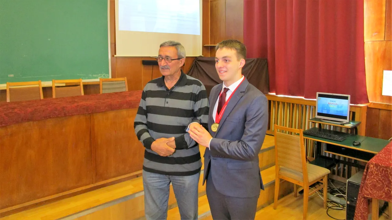 Un elev din Constanţa, medaliat cu aur la una dintre cele mai dificile competiţii de fizică din lume