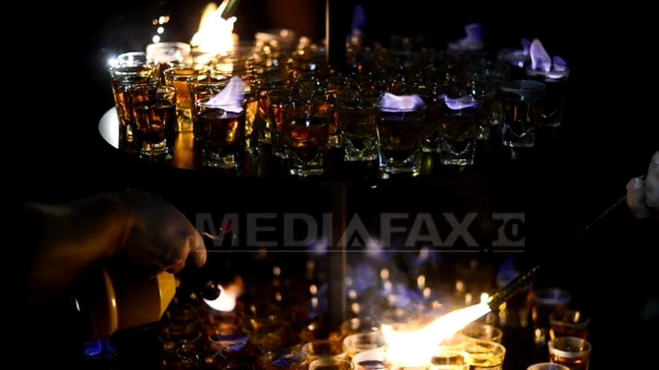REPORTAJ: Brad din shot-uri aprinse, show-uri de fler şi multă distracţie, la finalul Barmaniadei 2012 - FOTO