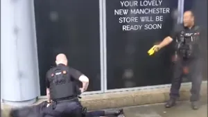 VIDEO | Panică în Manchester: Un bărbat a înjunghiat cel puţin cinci persoane în centrul oraşului