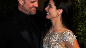 Sandra Bullock şi Jesse James infirmă că ar fi contactat avocaţi specializaţi în divorţuri