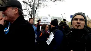 Peste 1.000 de angajaţi ai APIA din ţară protestează miercuri în faţa Guvernului. Care sunt revendicările oamenilor/ Mesajul lui Petre Daea