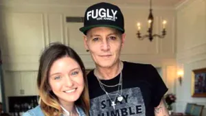 MOTIVUL pentru aspectul fantomatic al lui Johnny Depp care alarmează fanii. Ce nu mai poate ascunde machiajului | GALERIE FOTO AICI 
