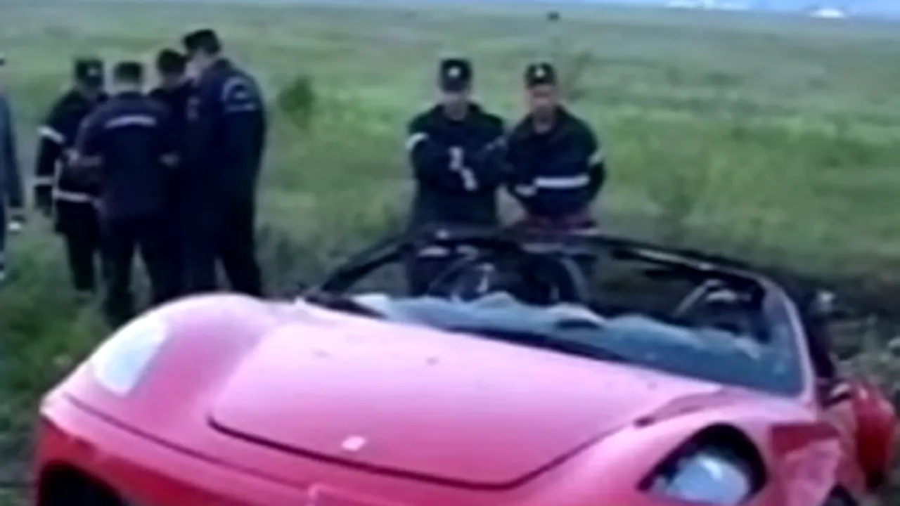 Autoturism Ferrari distrus în urma unui accident urmat de un incendiu -VIDEO