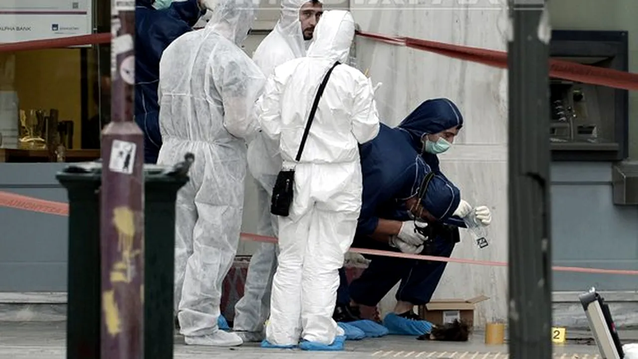 Un bărbat grec şi-a ucis fiul prin împuşcare după care i-a incendiat cadavrul