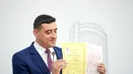 Simion a venit la dezbaterea de la CCIR cu diplomele de studii și certificatul de căsătorie
