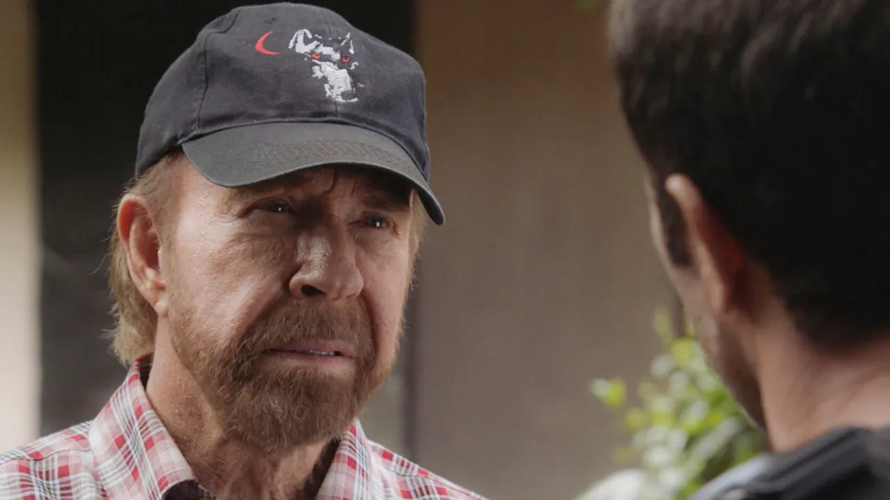 Ultimul banc cu Chuck Norris s-a transformat într-un fake news de pandemie/ Irina Margareta Nistor: 