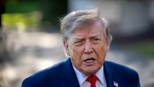 „Un președinte groaznic”. Donald Trump îi răspunde lui Barack Obama după ce fostul președinte american a criticat renovările de la Casa Albă
