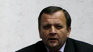Flutur: Drumul până la Ierusalim pentru a aduce lumina sfântă, plătit de parlamentarii PDL