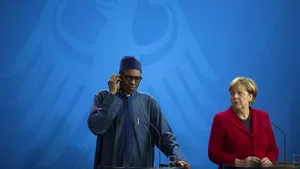 Preşedintele Nigeriei, într-o conferinţă cu Angela Merkel: Locul nevestei mele e la cratiţă. Sunt mai deştept ca ea - VIDEO