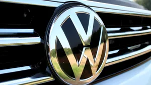 Volkswagen a retras o reclamă considerată nazistă