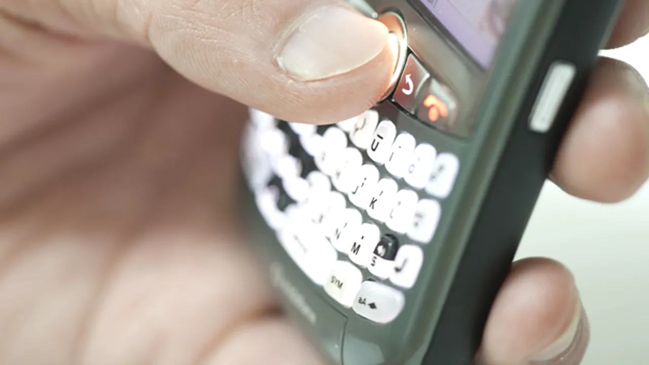 O nouă metodă de înşelăciune prin telefon: bani ceruţi pentru intervenţia elicopterului SMURD