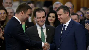 USR, PMP şi FD au constituit Alianţa Dreapta Unită