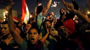 CRIZA DIN EGIPT: Armata şi opoziţia au decis SUSPENDAREA Constituţiei şi organizarea de alegeri generale anticipate