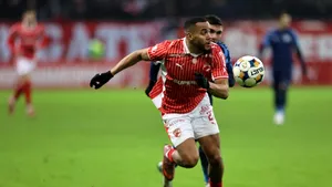 Bani din Rusia pentru Dinamo. Transferul lui Sivis la FK Orenburg ridică semne de întrebare: clubul rus este finanțat de o subsidiară Gazprom și a fost sprijinit de un guvernator sancționat pentru implicarea în războiul din Ucraina