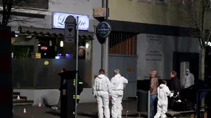 Atac armat cu 7 răniţi în Houston. Un suspect a fost reţinut de poliţie