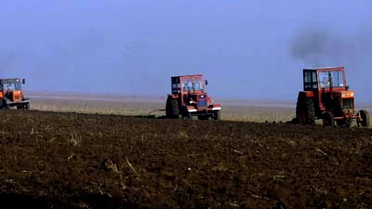 Subvenţie de un leu/litru motorină pentru lucrările agricole de toamnă