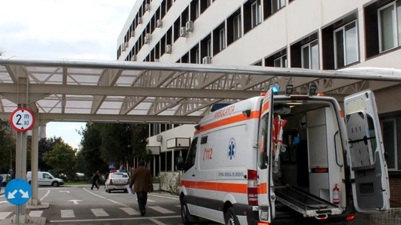 12 muncitori de la o fabrică din Covasna, la spital după ce s-au intoxicat cu o substanţă necunoscută